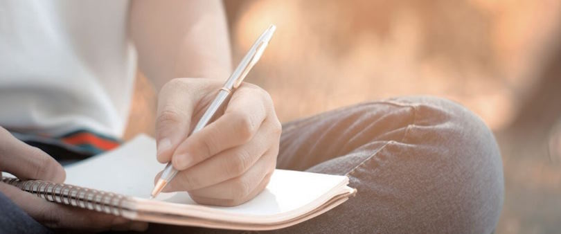 The Power of Journaling: A Path to Self-Discovery and Emotional Wellness